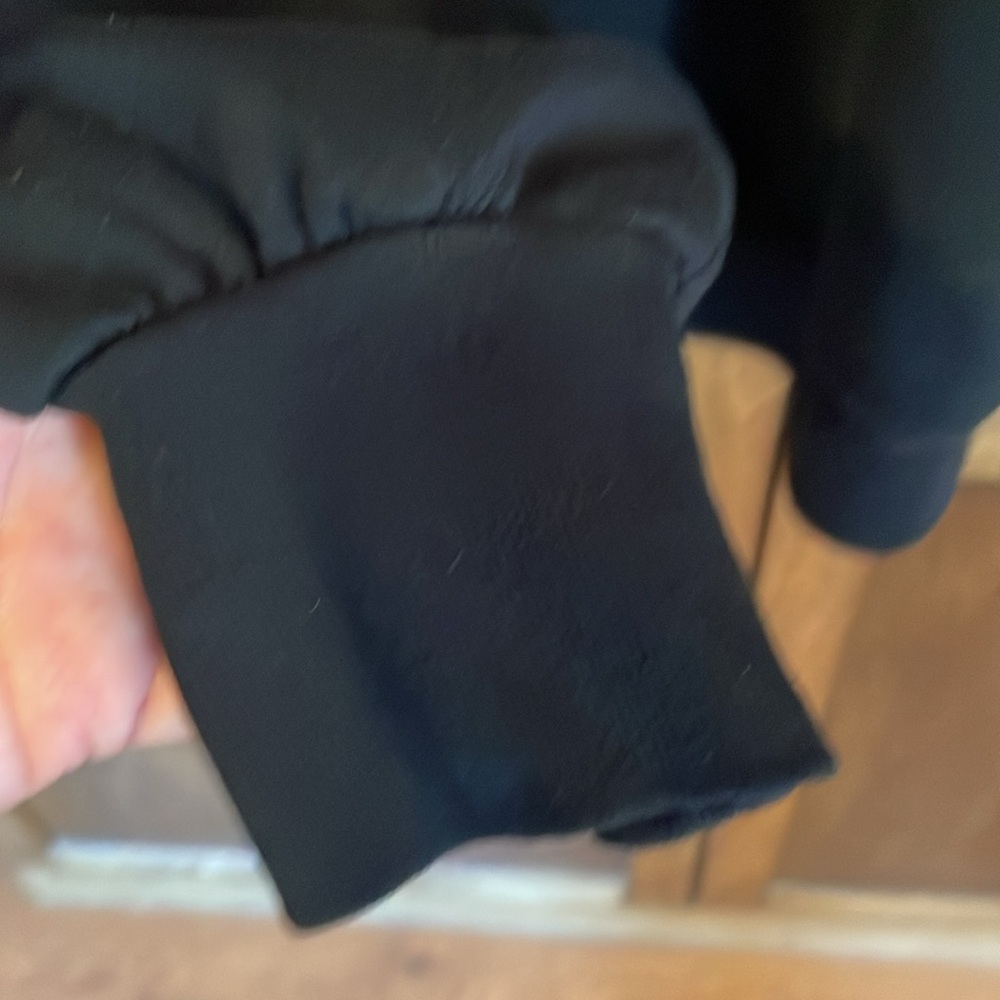 Old Navy Black Women's Sweatshirt - Picture 4 of 6